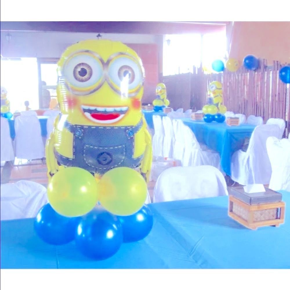 10 22" BALLOONS